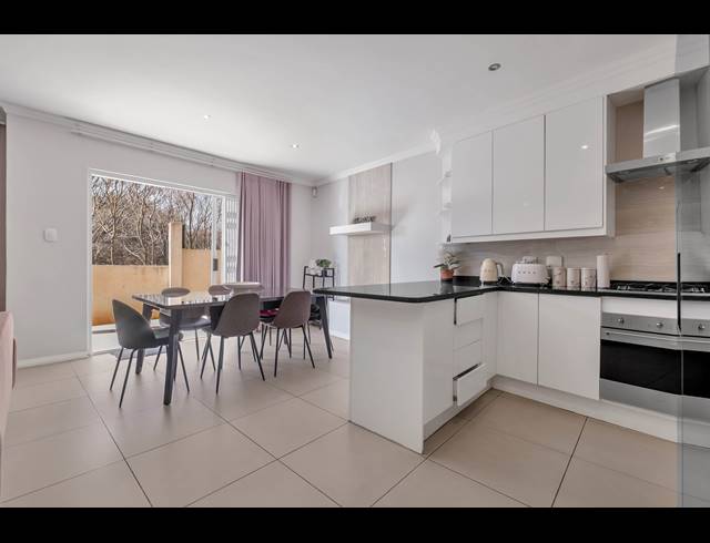 3 BEDROOM TOWNHOUSE FOR SALE IN VICTORY PARK